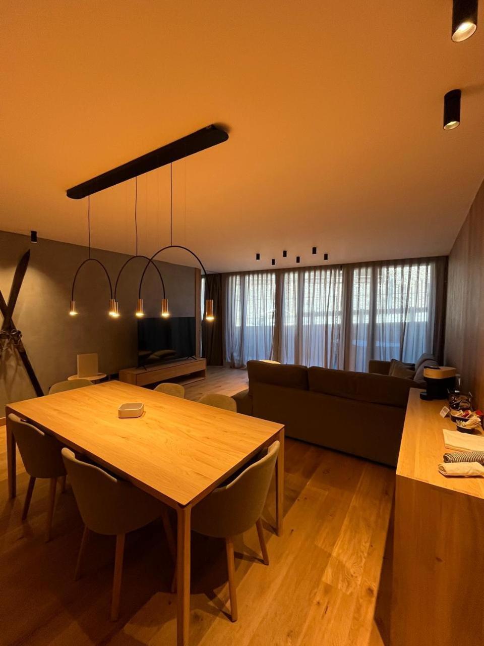 Isard Residences By Leo Эл Тартер Экстерьер фото