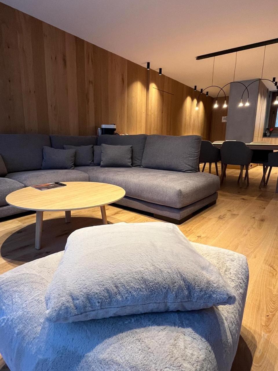 Isard Residences By Leo Эл Тартер Экстерьер фото